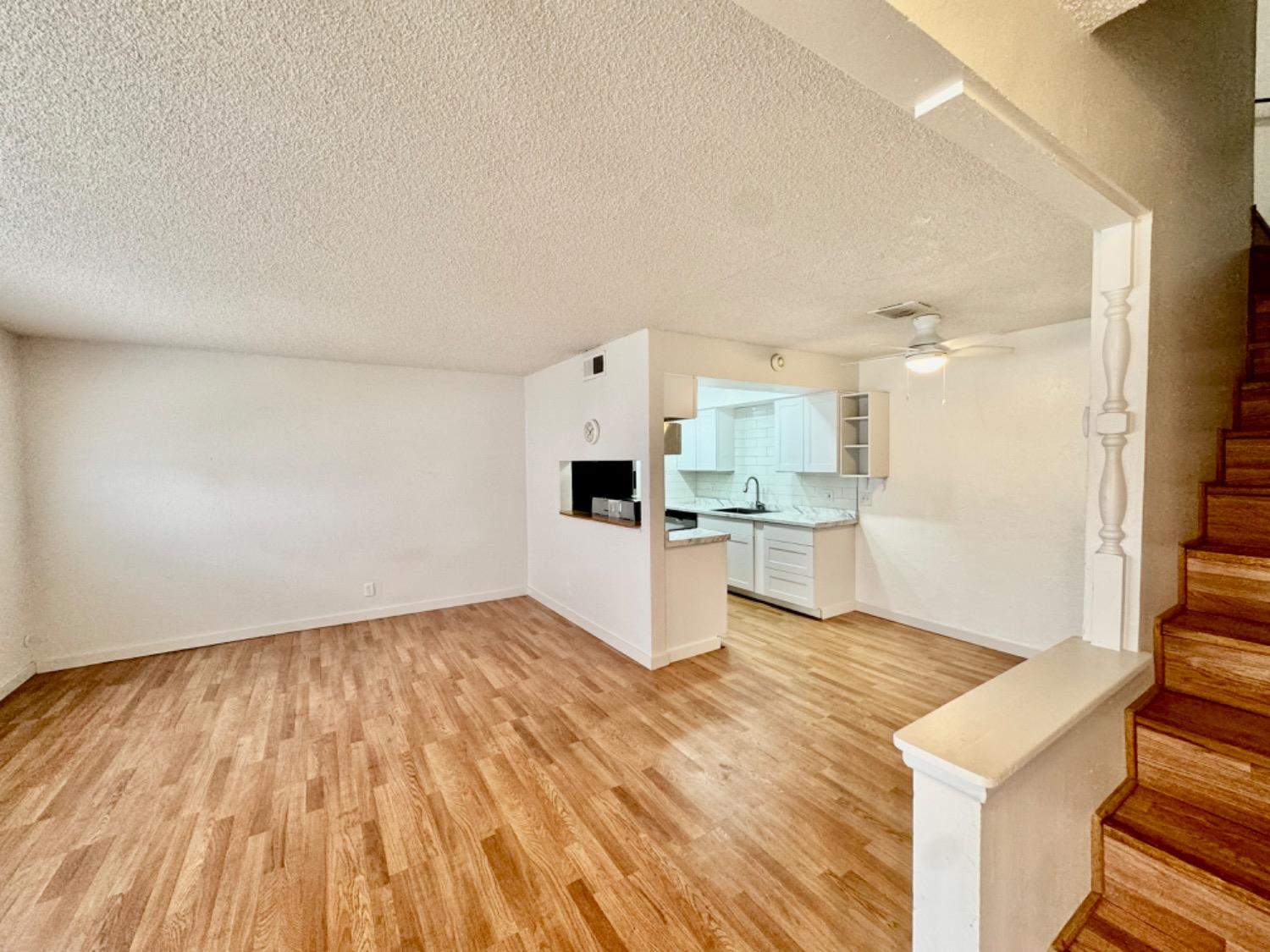 Detail Gallery Image 6 of 29 For 1268 Casita Dr #2,  Yuba City,  CA 95991 - 2 Beds | 0/2 Baths