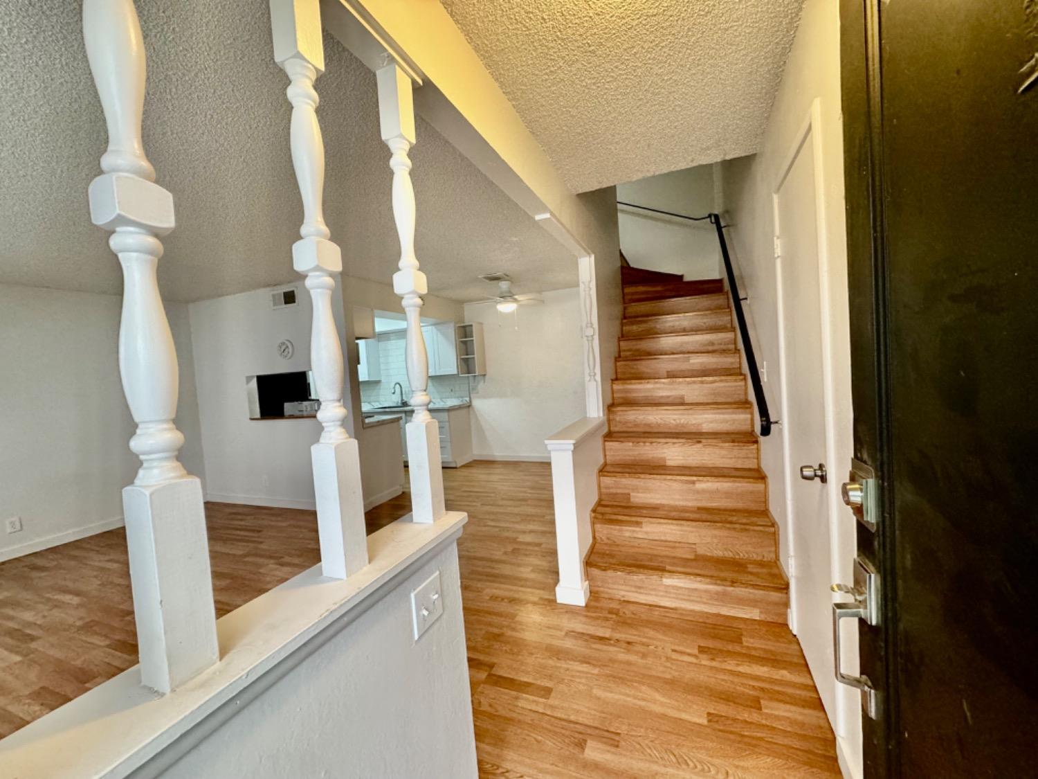 Detail Gallery Image 4 of 29 For 1268 Casita Dr #2,  Yuba City,  CA 95991 - 2 Beds | 0/2 Baths