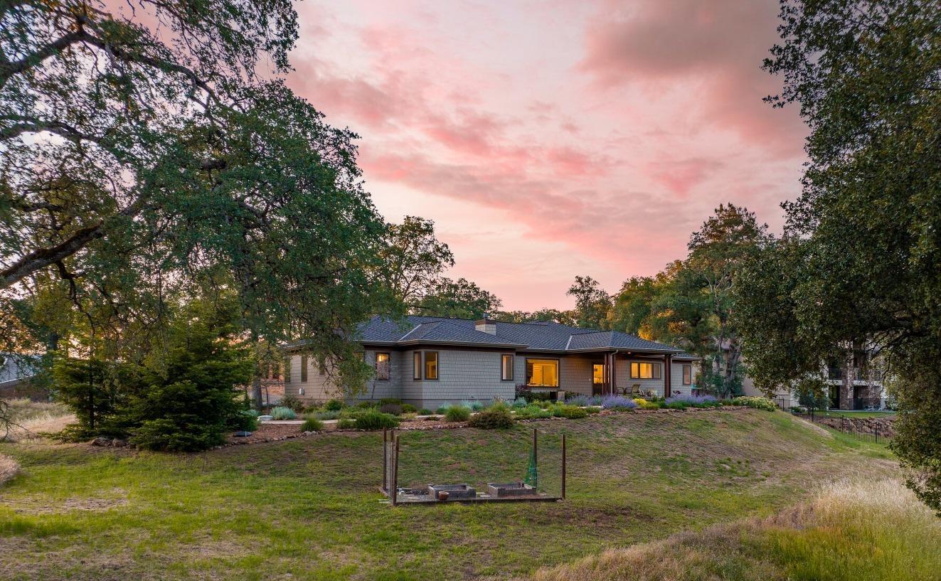 Detail Gallery Image 47 of 51 For 12980 Austin Forest Cir, Auburn,  CA 95602 - 4 Beds | 2/1 Baths