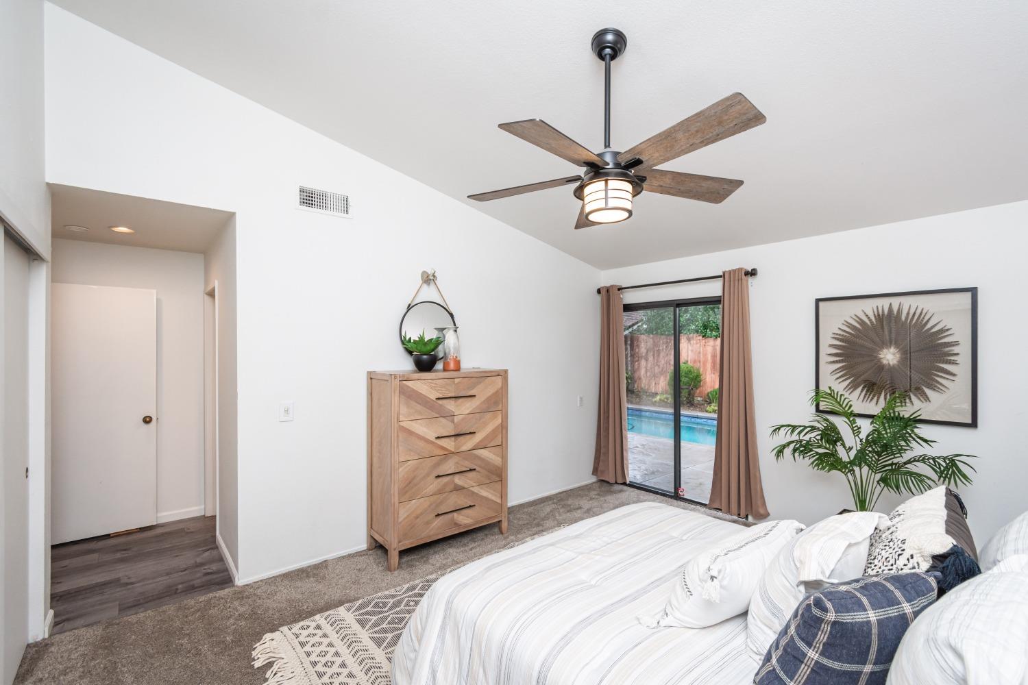 Detail Gallery Image 41 of 51 For 106 Hidden Lake Cir, Sacramento,  CA 95831 - 3 Beds | 2 Baths