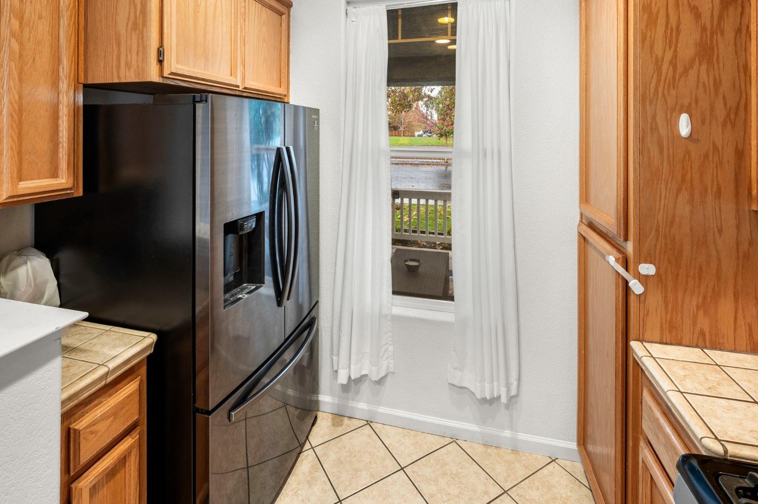 Detail Gallery Image 13 of 35 For 1609 Sandmark Dr, Sacramento,  CA 95835 - 3 Beds | 2 Baths