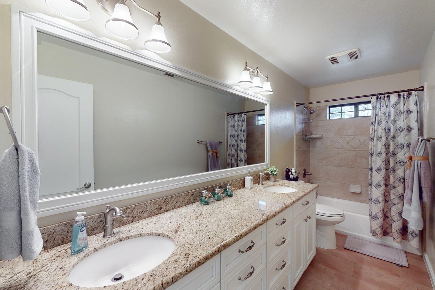 Detail Gallery Image 25 of 58 For 3300 Jori Ct, Yuba City,  CA 95993 - 3 Beds | 2/1 Baths