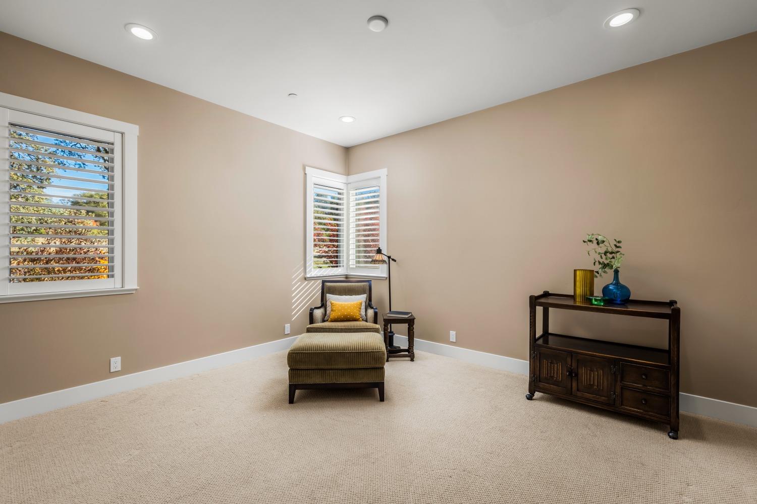 Detail Gallery Image 37 of 51 For 12980 Austin Forest Cir, Auburn,  CA 95602 - 4 Beds | 2/1 Baths