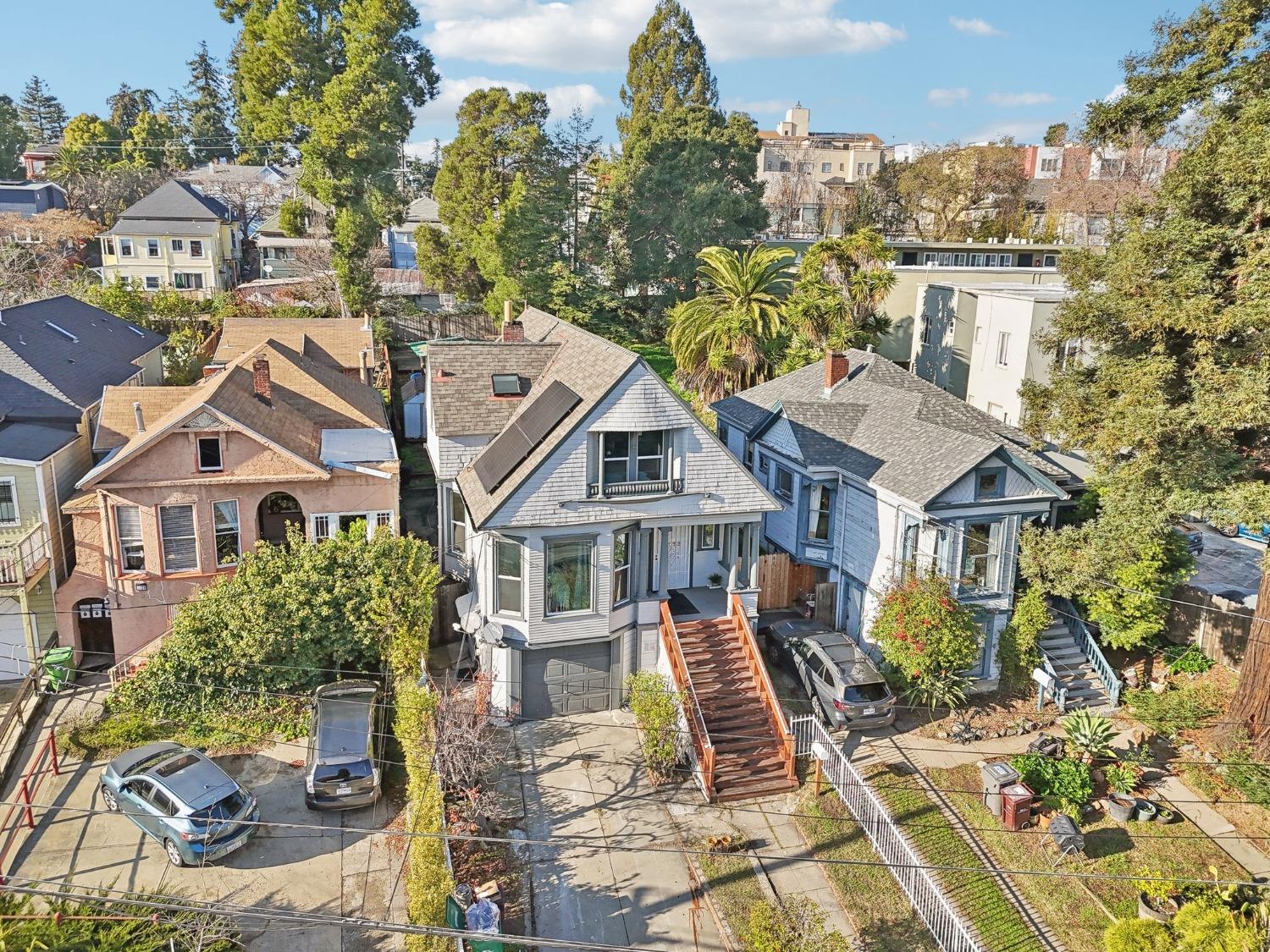 Detail Gallery Image 36 of 49 For 3133 Harrison St, Oakland,  CA 94611 - 4 Beds | 2 Baths