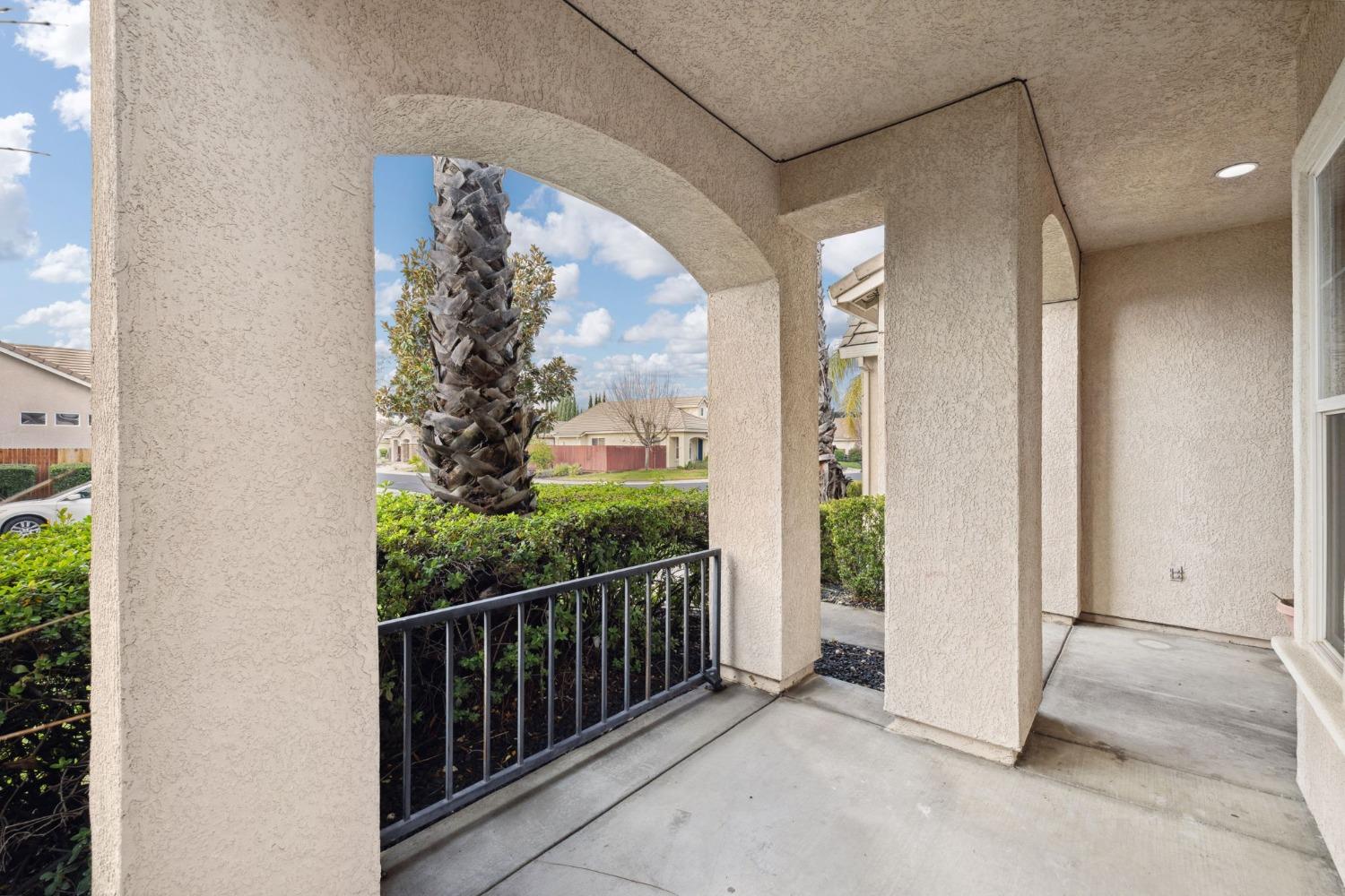 Detail Gallery Image 4 of 46 For 1836 Santa Ines St, Roseville,  CA 95747 - 3 Beds | 2 Baths