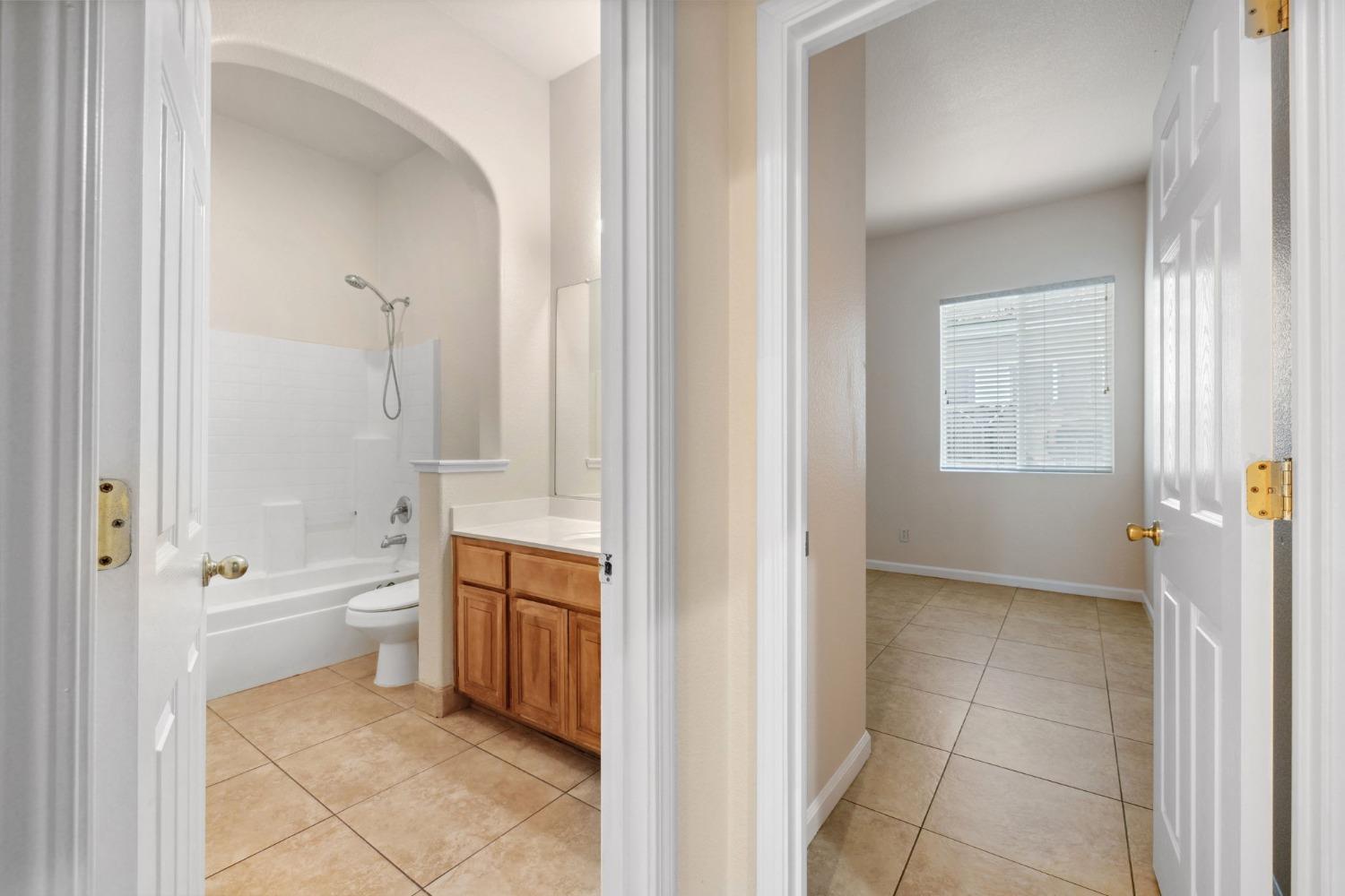 Detail Gallery Image 22 of 46 For 1836 Santa Ines St, Roseville,  CA 95747 - 3 Beds | 2 Baths