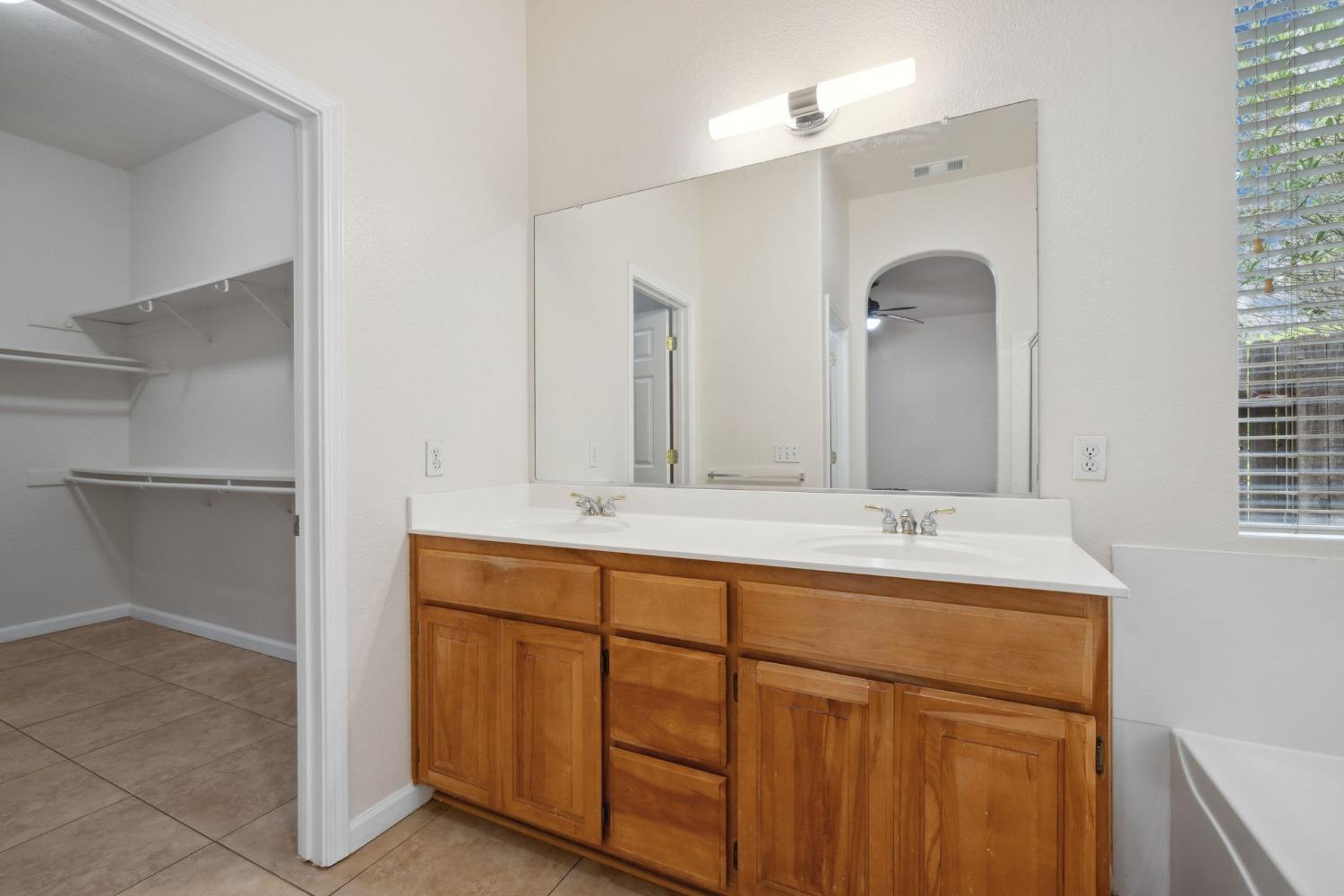 Detail Gallery Image 30 of 46 For 1836 Santa Ines St, Roseville,  CA 95747 - 3 Beds | 2 Baths