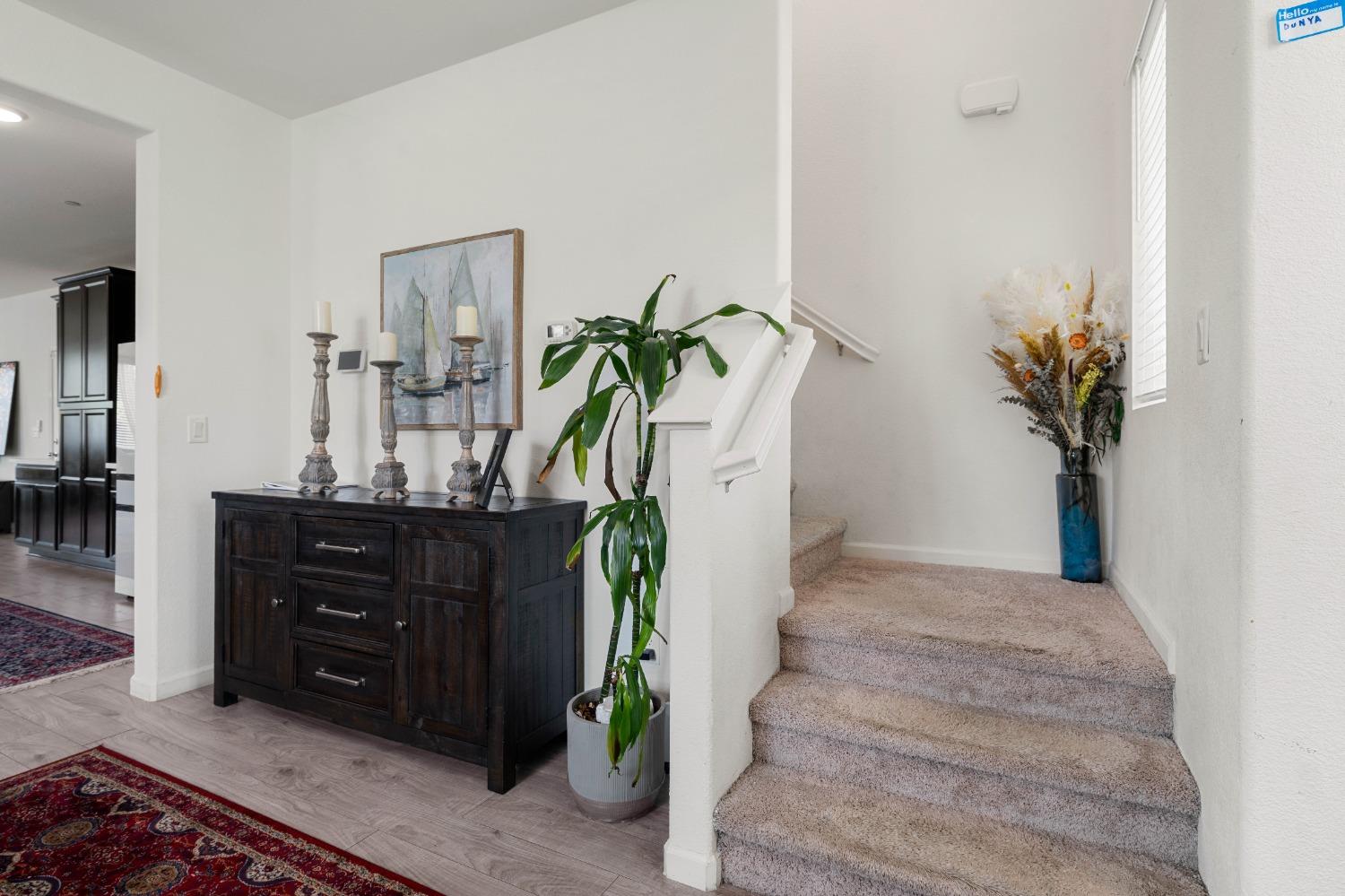 Detail Gallery Image 6 of 45 For 3925 John W Young St, Sacramento,  CA 95834 - 4 Beds | 2/1 Baths