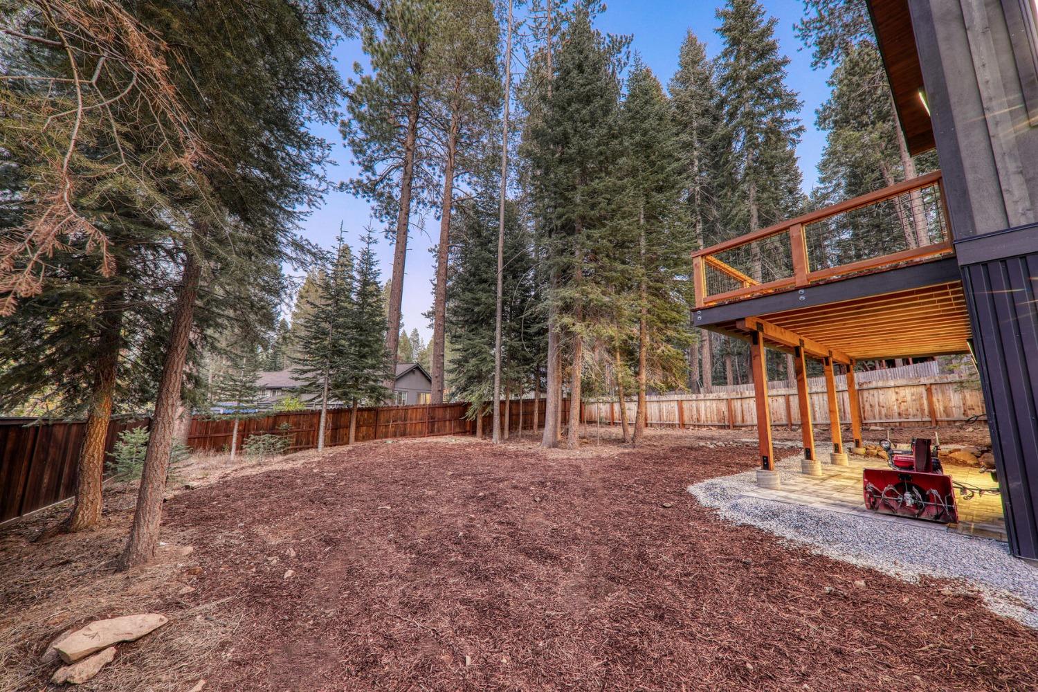 Detail Gallery Image 39 of 39 For 10416 Jeffrey Way, Truckee,  CA 96161 - 2 Beds | 3/1 Baths