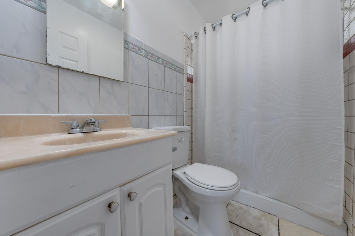 Detail Gallery Image 22 of 45 For 2190 Meadowglen Ave, Sacramento,  CA 95832 - 4 Beds | 2 Baths