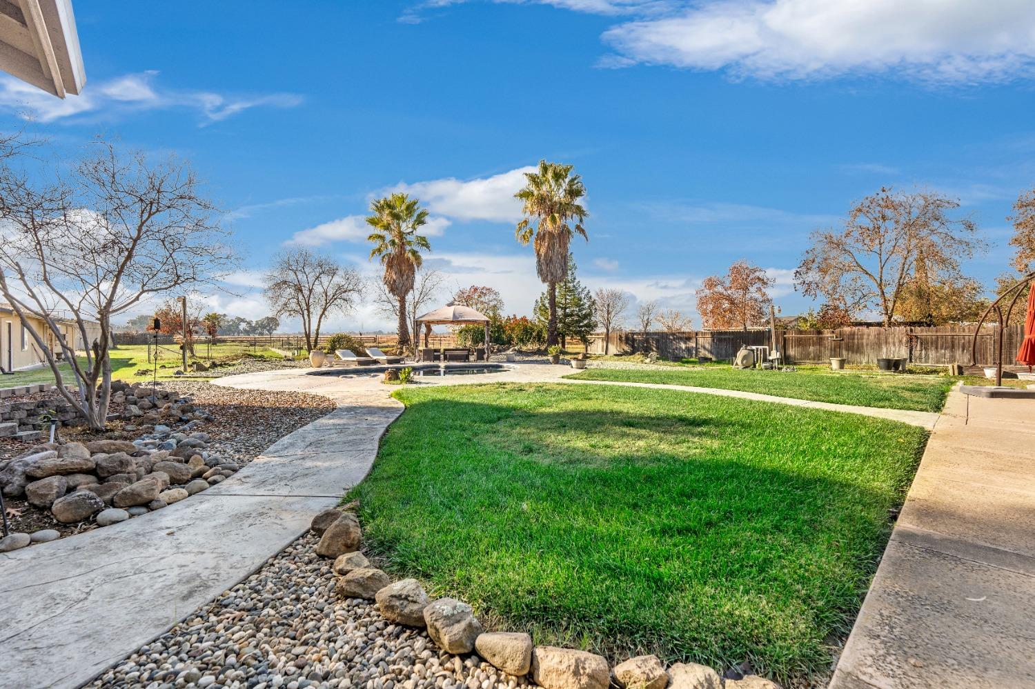 Detail Gallery Image 31 of 44 For 7841 Cherry Brook Dr, Elverta,  CA 95626 - 4 Beds | 3 Baths