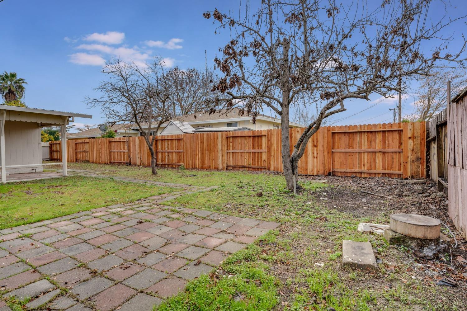 Detail Gallery Image 44 of 45 For 2190 Meadowglen Ave, Sacramento,  CA 95832 - 4 Beds | 2 Baths