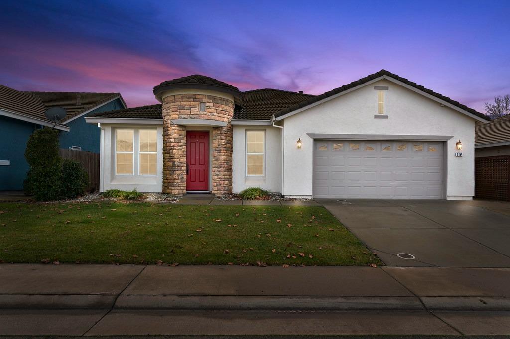 Detail Gallery Image 1 of 39 For 9154 Torino Way, Sacramento,  CA 95829 - 3 Beds | 2 Baths