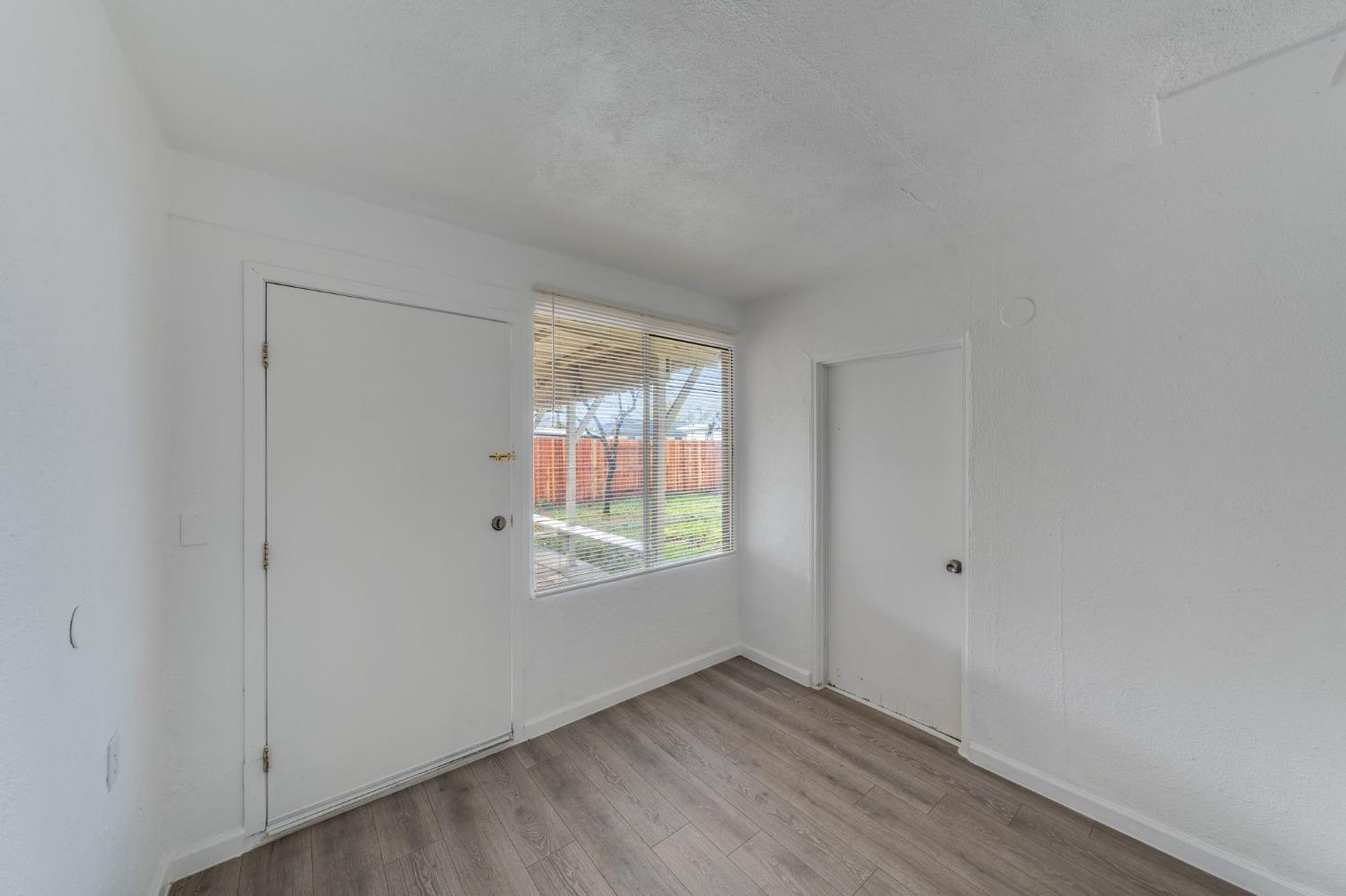 Detail Gallery Image 18 of 45 For 2190 Meadowglen Ave, Sacramento,  CA 95832 - 4 Beds | 2 Baths