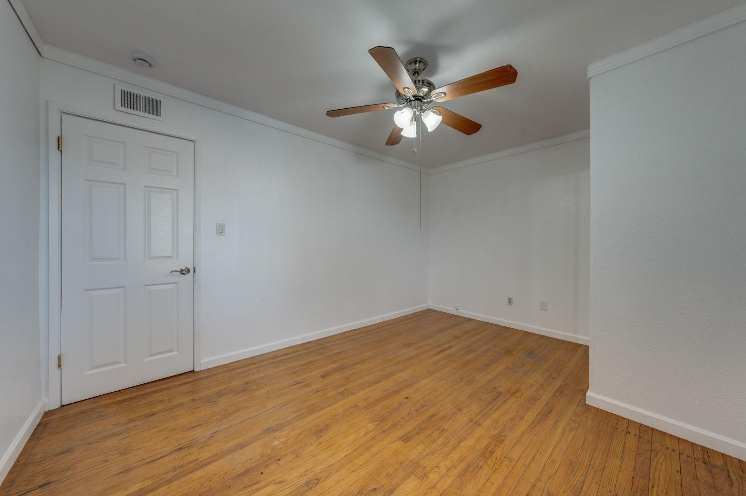 Detail Gallery Image 25 of 45 For 2190 Meadowglen Ave, Sacramento,  CA 95832 - 4 Beds | 2 Baths