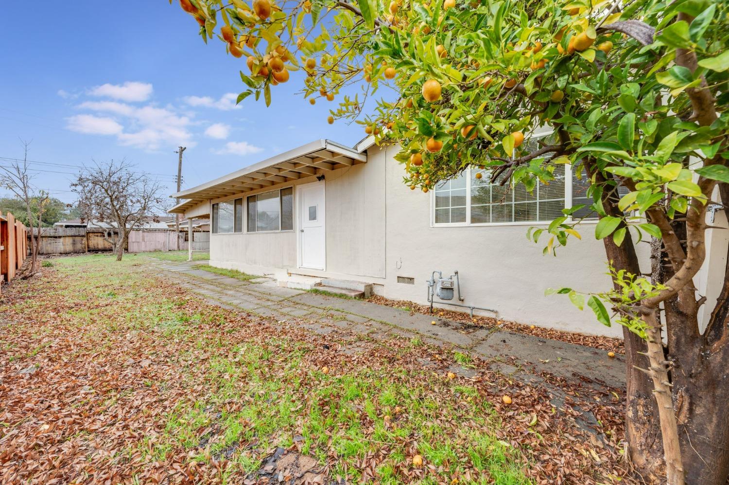 Detail Gallery Image 42 of 45 For 2190 Meadowglen Ave, Sacramento,  CA 95832 - 4 Beds | 2 Baths