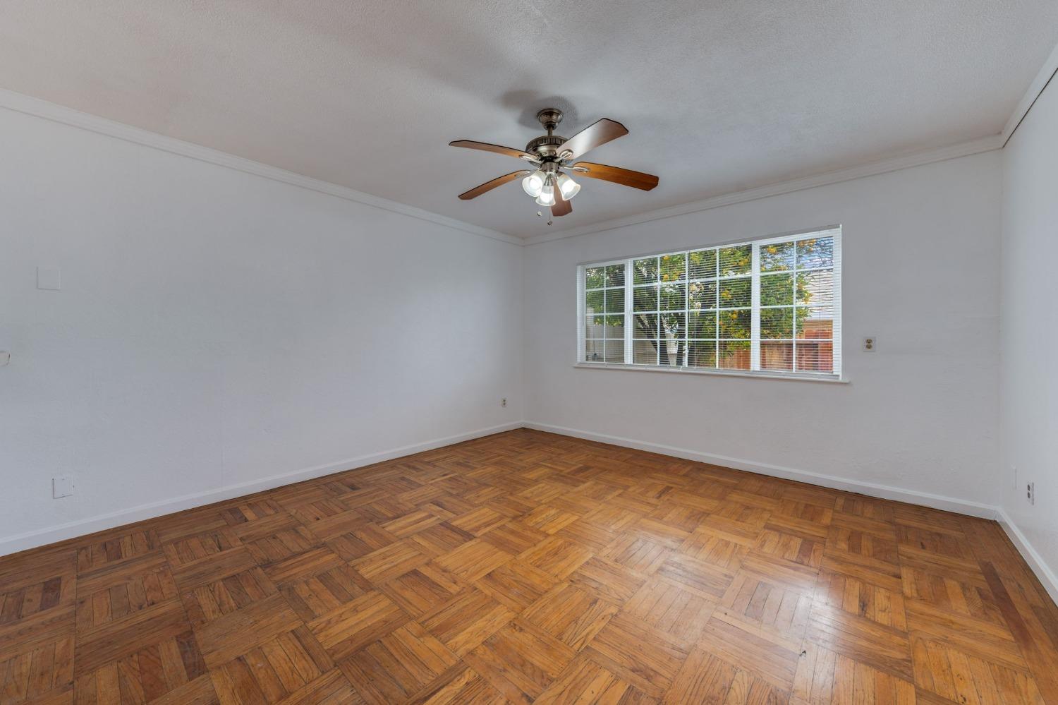 Detail Gallery Image 9 of 45 For 2190 Meadowglen Ave, Sacramento,  CA 95832 - 4 Beds | 2 Baths