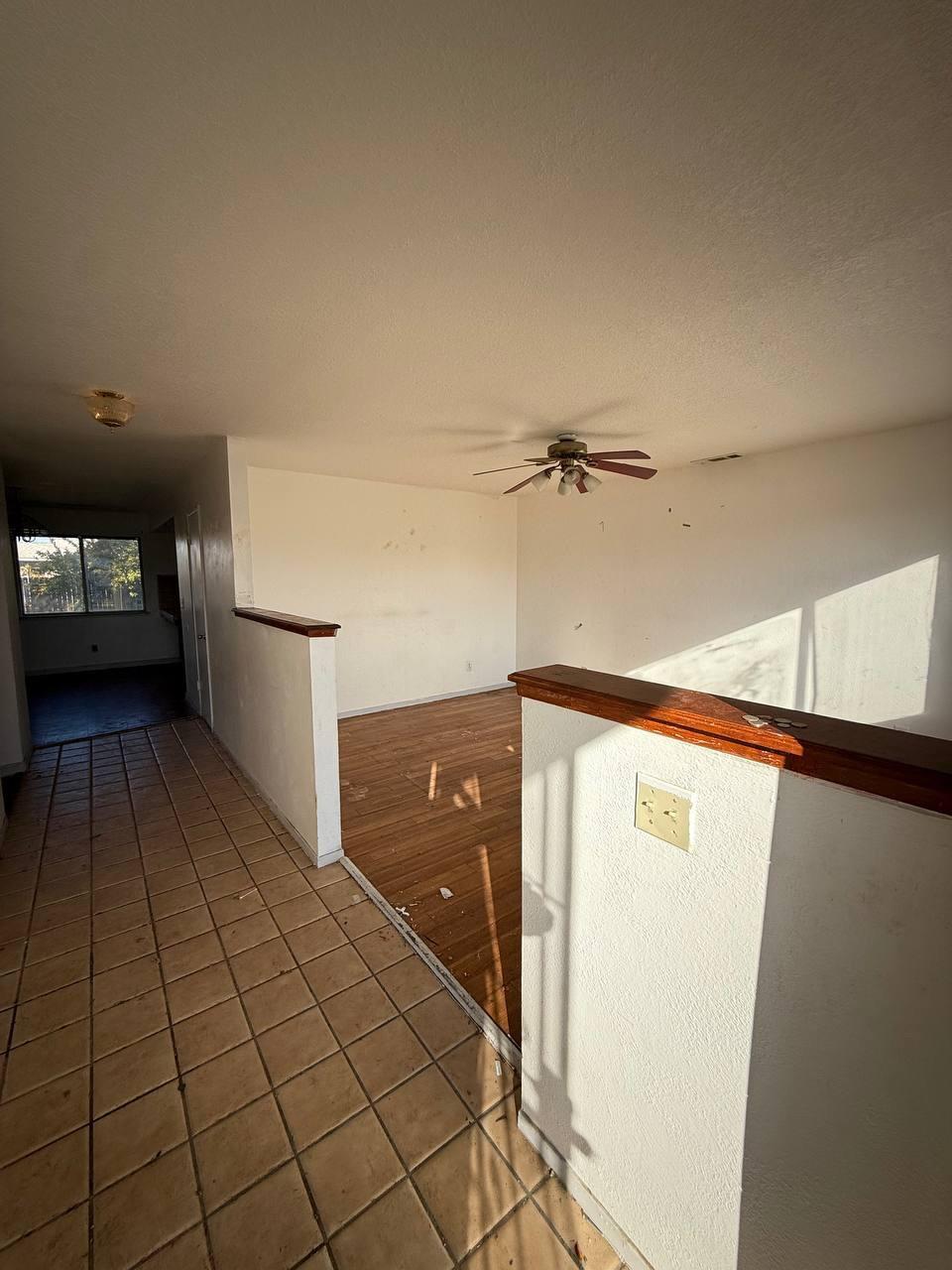 Detail Gallery Image 5 of 25 For 170 W Spring Ln, Lemoore,  CA 03245 - 3 Beds | 2 Baths