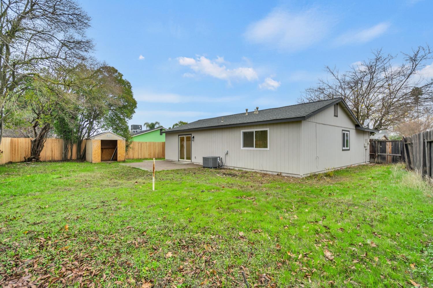 Detail Gallery Image 26 of 33 For 7407 Loma Verde, Sacramento,  CA 95822 - 3 Beds | 2 Baths