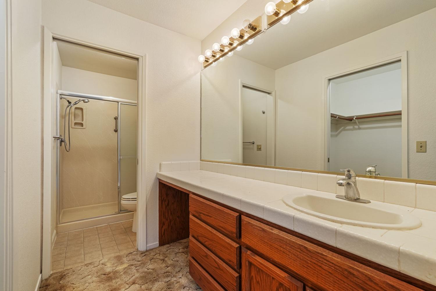 Detail Gallery Image 10 of 18 For 415 E Century Blvd, Lodi,  CA 95240 - 3 Beds | 2 Baths