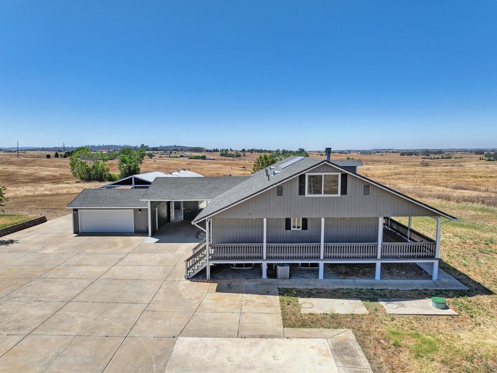 Detail Gallery Image 5 of 93 For 3656 Hokan Ln, Wheatland,  CA 95692 - 6 Beds | 4 Baths