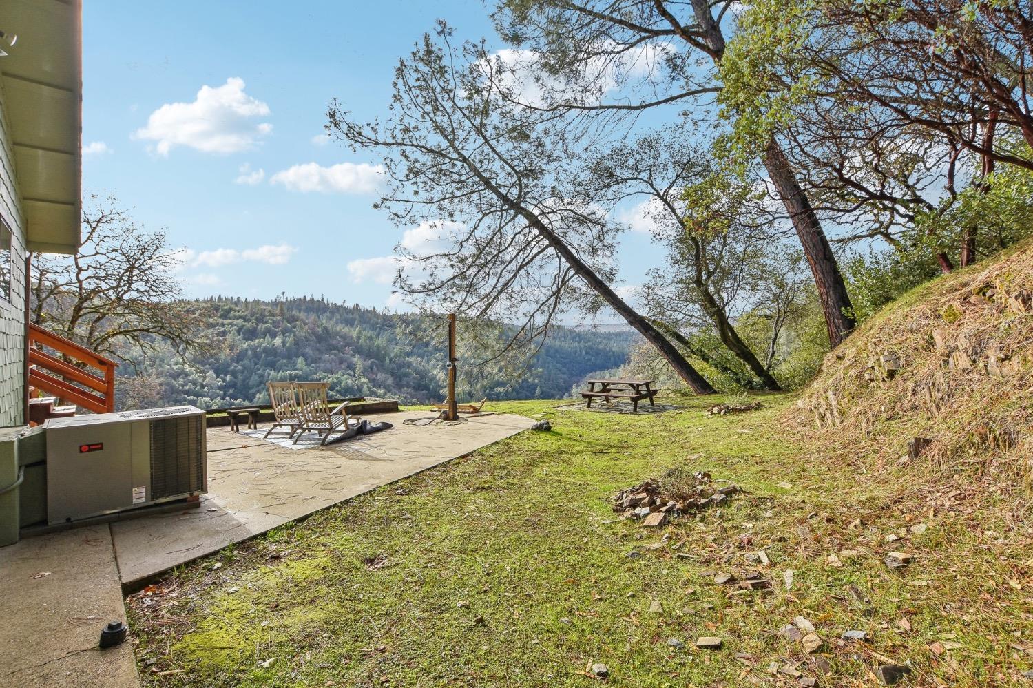 Detail Gallery Image 28 of 52 For 6060 Terras Path, Placerville,  CA 95667 - 3 Beds | 2 Baths