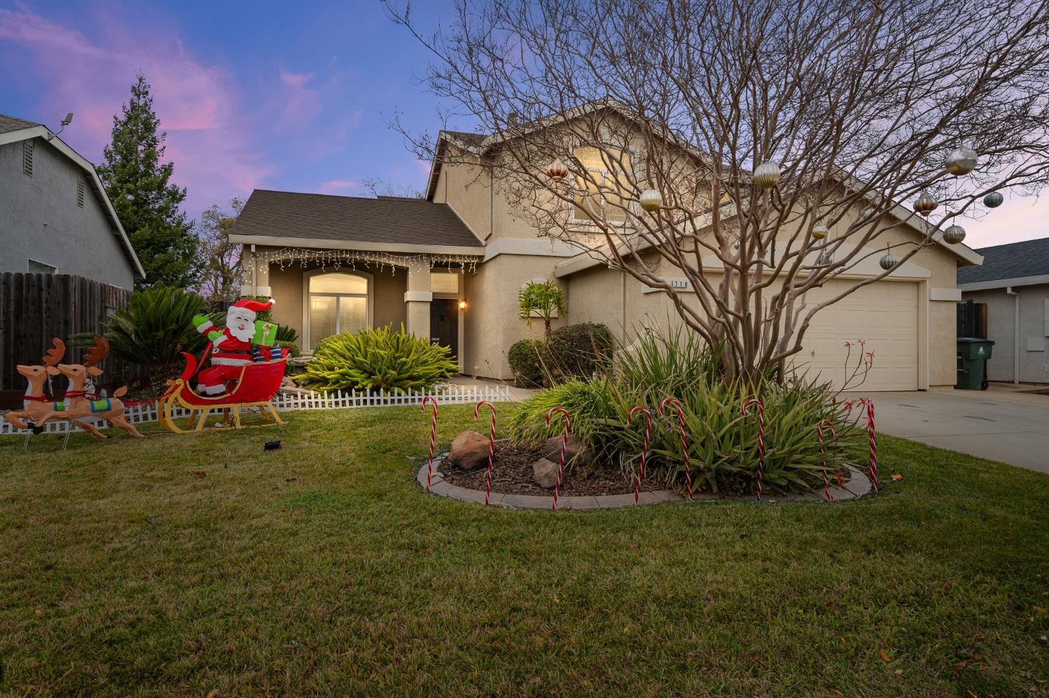 Detail Gallery Image 1 of 60 For 710 Mcdevitt Dr, Wheatland,  CA 95692 - 4 Beds | 3 Baths