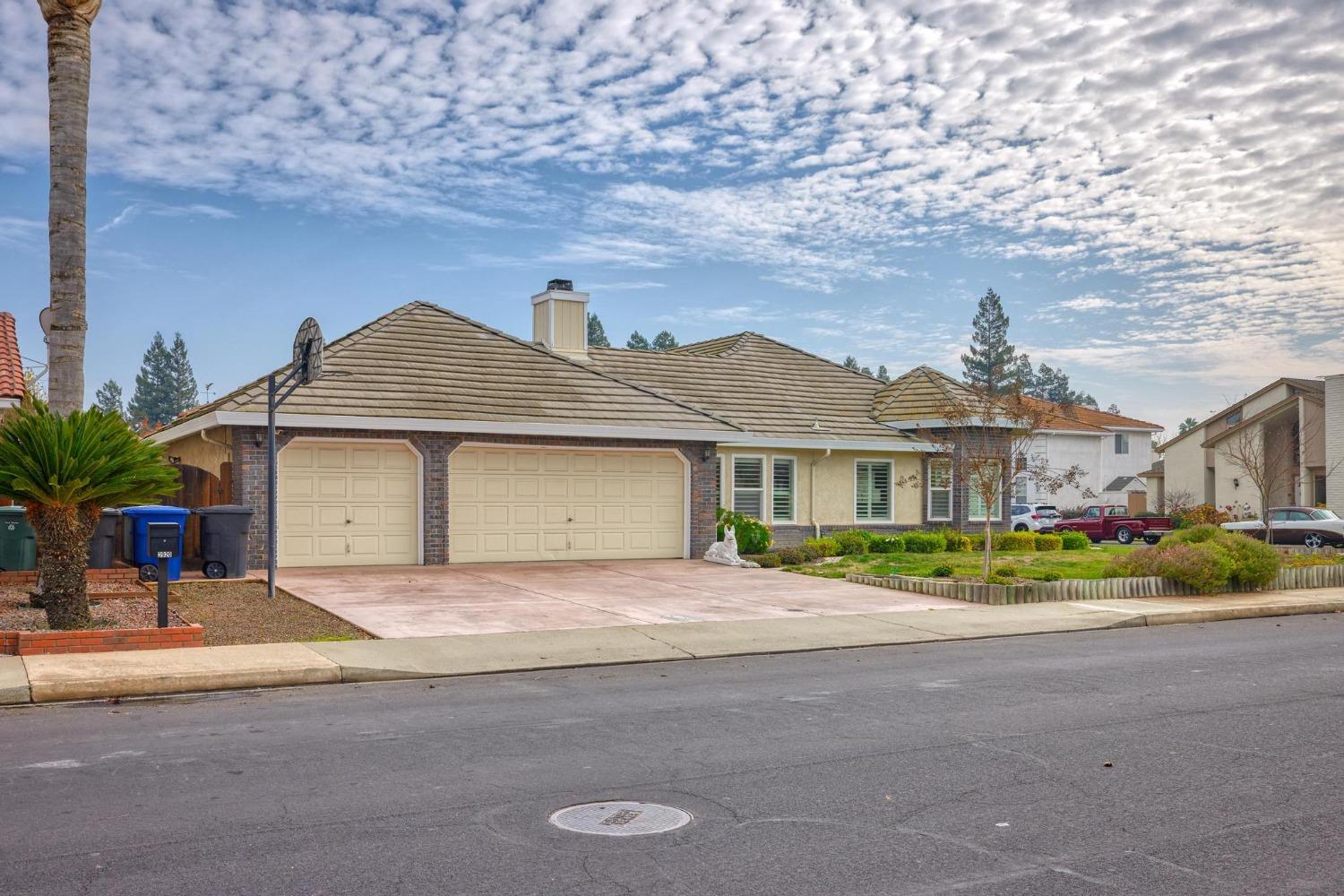 Detail Gallery Image 7 of 51 For 2709 Rembrandt Pl, Modesto,  CA 95356 - 4 Beds | 2/1 Baths