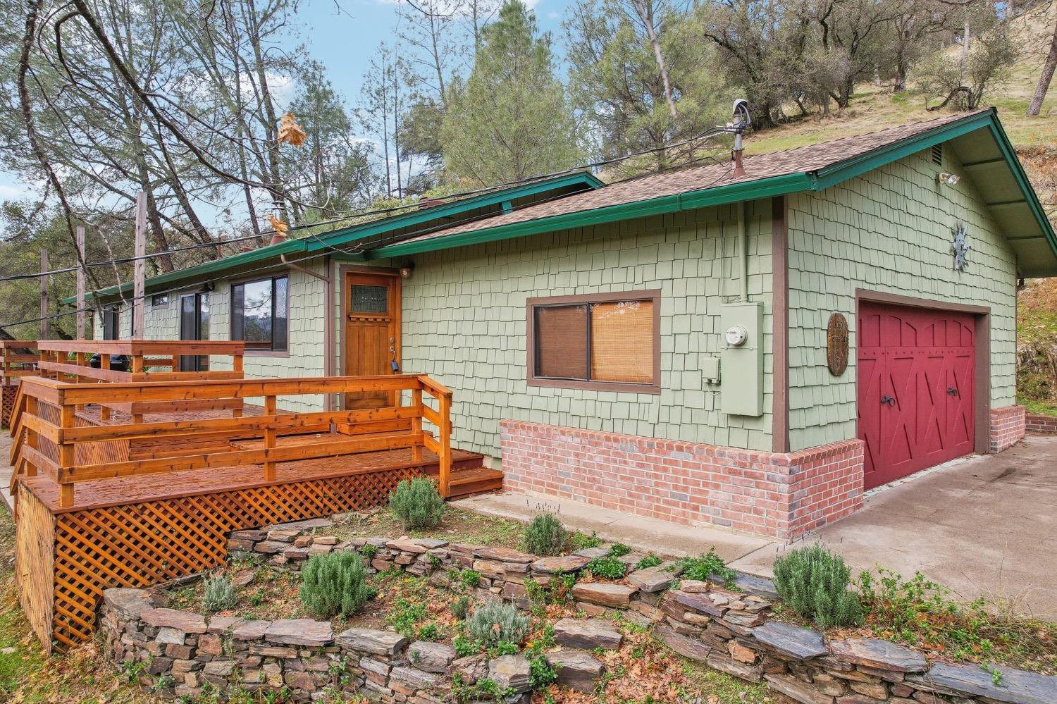 Detail Gallery Image 2 of 52 For 6060 Terras Path, Placerville,  CA 95667 - 3 Beds | 2 Baths