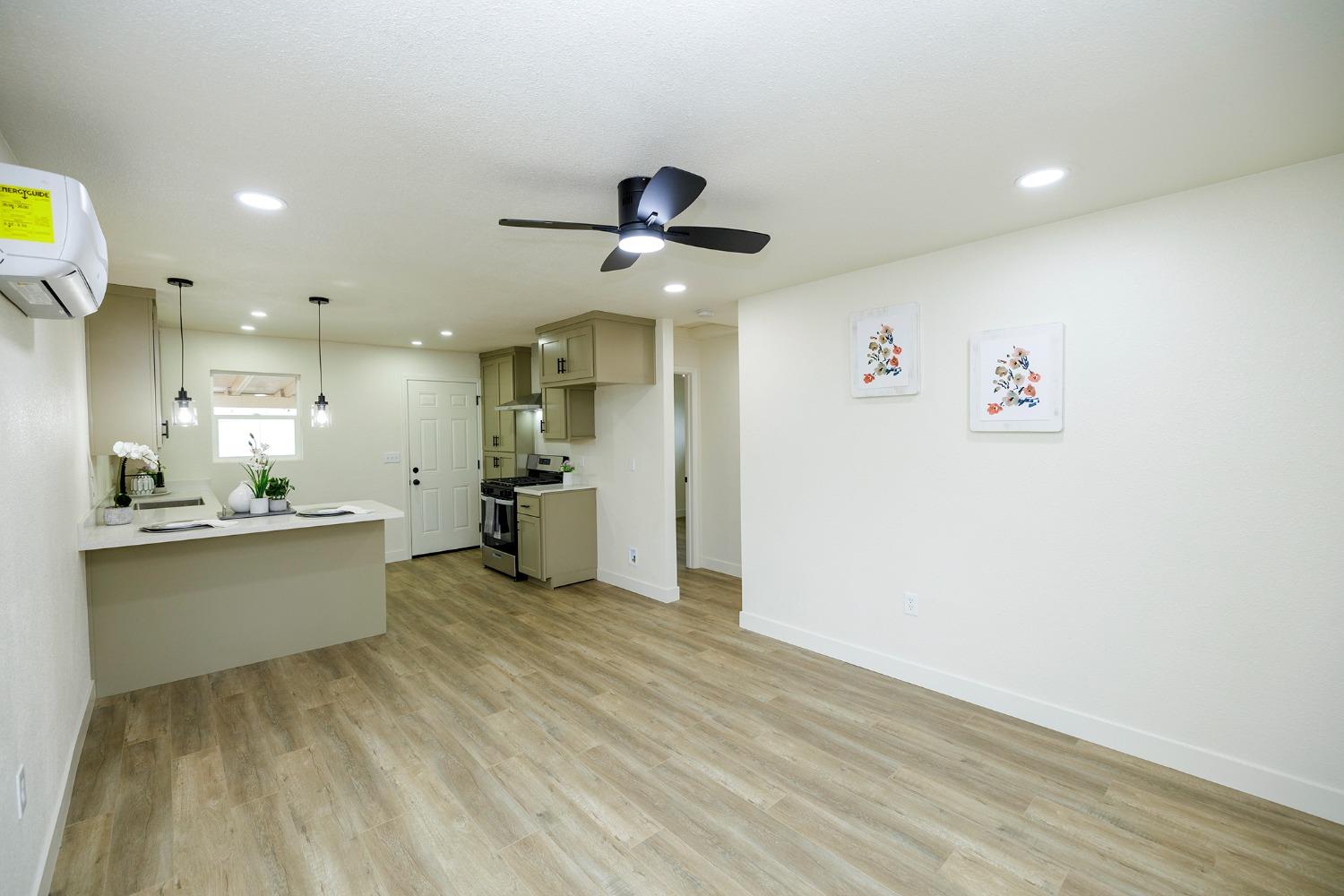 Detail Gallery Image 5 of 25 For 427 Empire Ave, Modesto,  CA 95354 - 2 Beds | 1 Baths