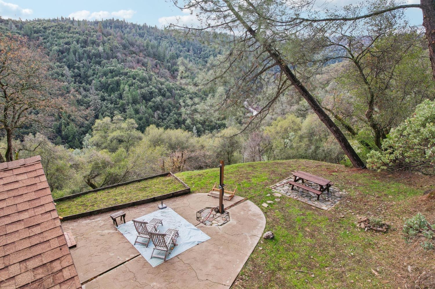 Detail Gallery Image 27 of 52 For 6060 Terras Path, Placerville,  CA 95667 - 3 Beds | 2 Baths