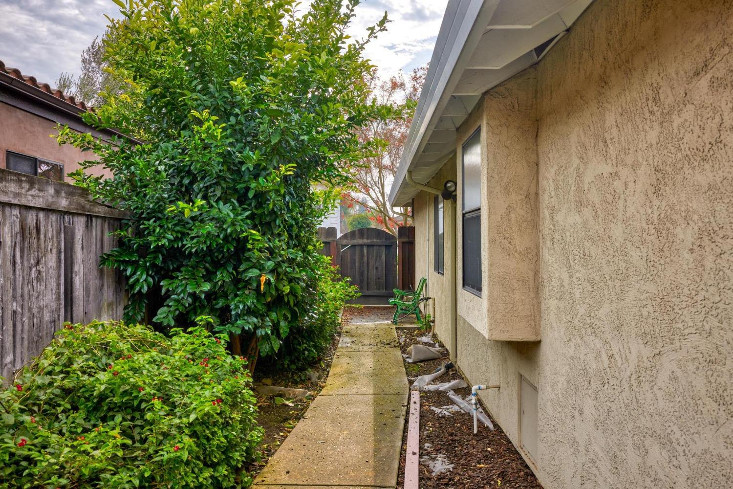 Detail Gallery Image 49 of 51 For 2709 Rembrandt Pl, Modesto,  CA 95356 - 4 Beds | 2/1 Baths