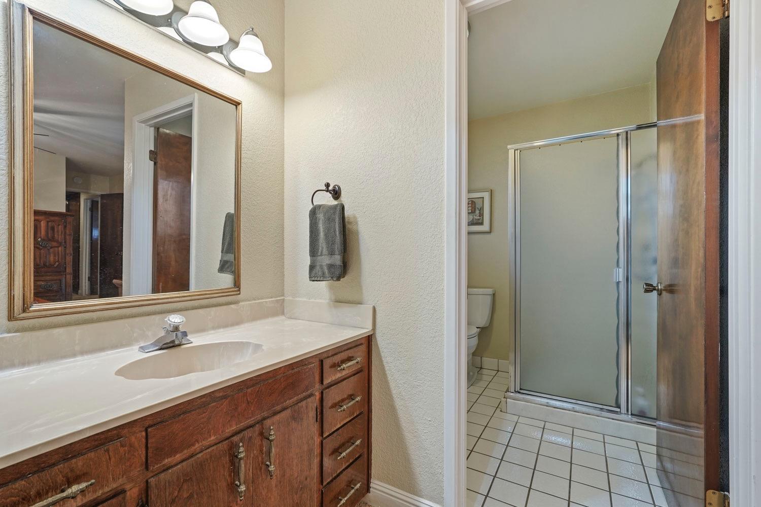 Detail Gallery Image 33 of 63 For 19455 Desiree Ln, Woodbridge,  CA 95258 - 4 Beds | 2 Baths