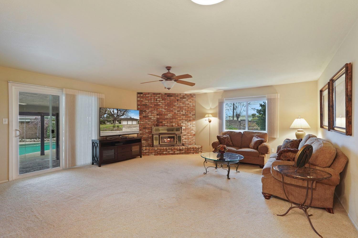 Detail Gallery Image 15 of 63 For 19455 Desiree Ln, Woodbridge,  CA 95258 - 4 Beds | 2 Baths