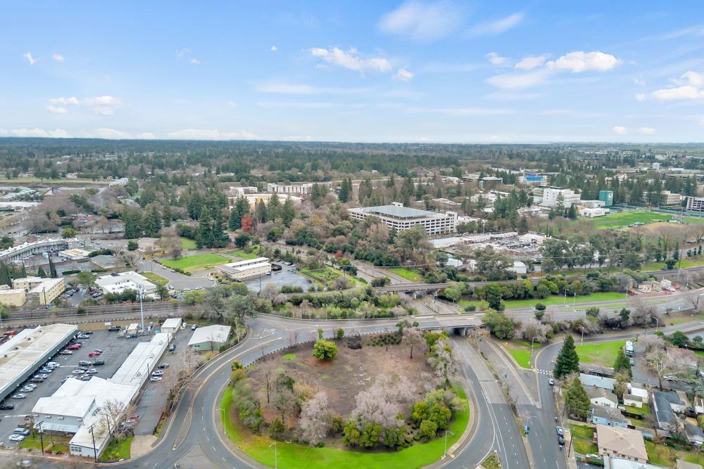 Detail Gallery Image 51 of 52 For 5436 J St, Sacramento,  CA 95819 - 3 Beds | 1 Baths