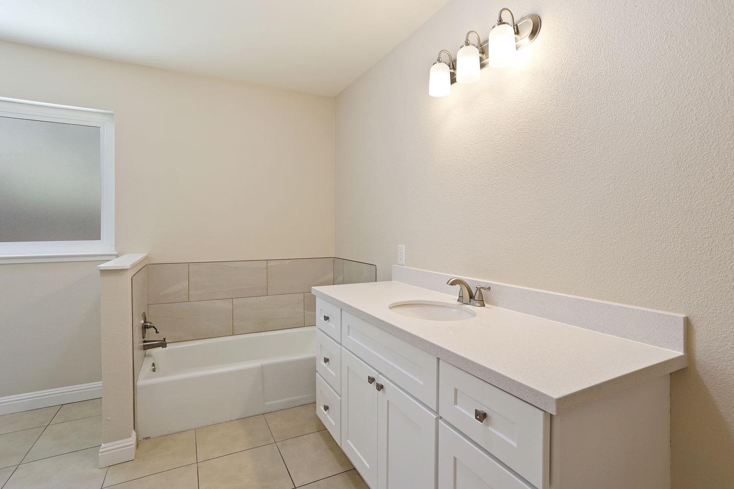 Detail Gallery Image 27 of 48 For 2241 Cochran Rd, Lodi,  CA 95242 - 3 Beds | 2 Baths