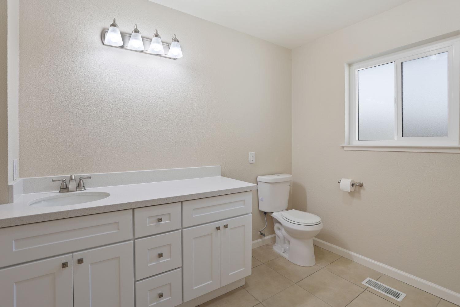 Detail Gallery Image 35 of 48 For 2241 Cochran Rd, Lodi,  CA 95242 - 3 Beds | 2 Baths