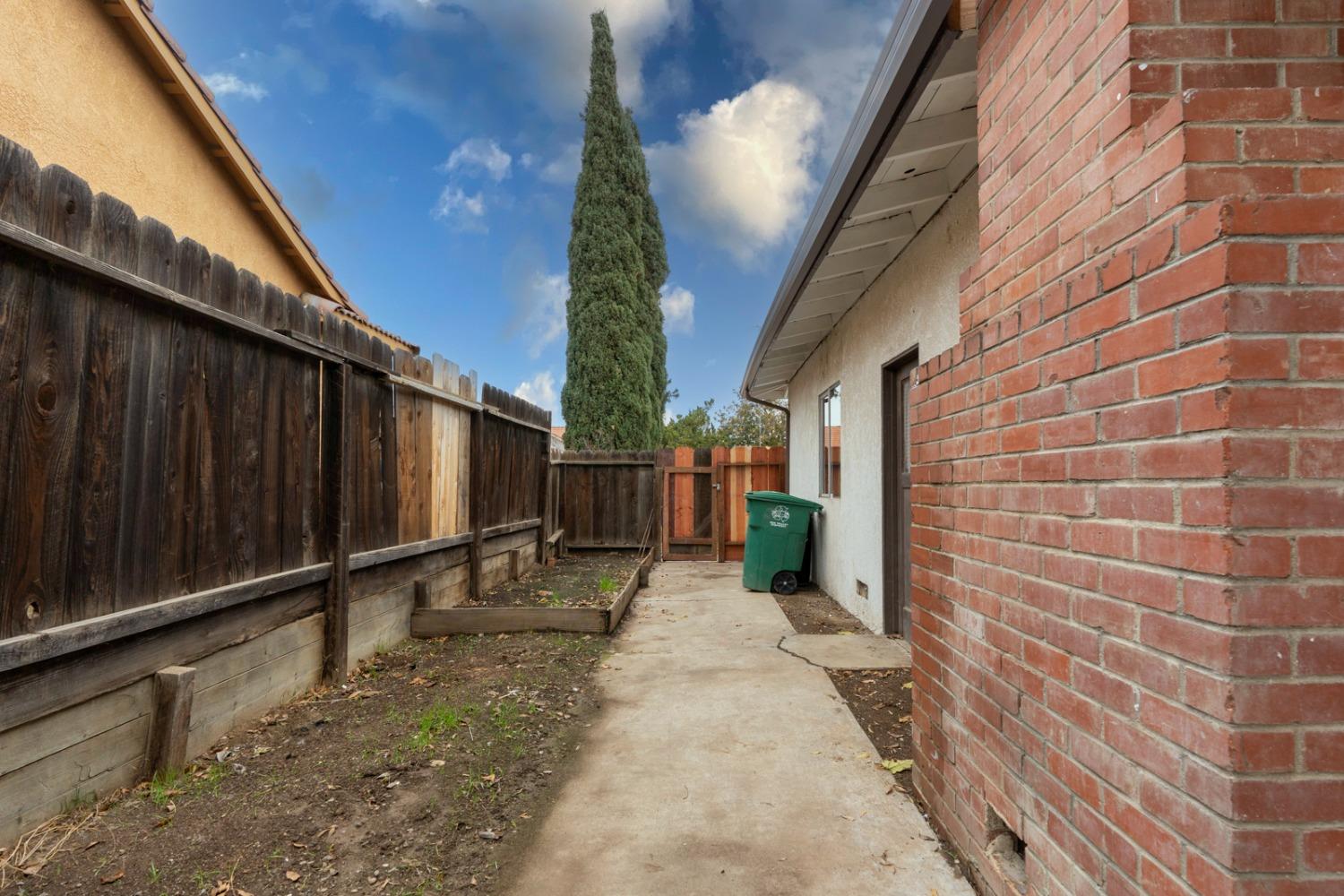 Detail Gallery Image 36 of 36 For 515 N Santa Venetia St, Los Banos,  CA 93635 - 3 Beds | 2 Baths