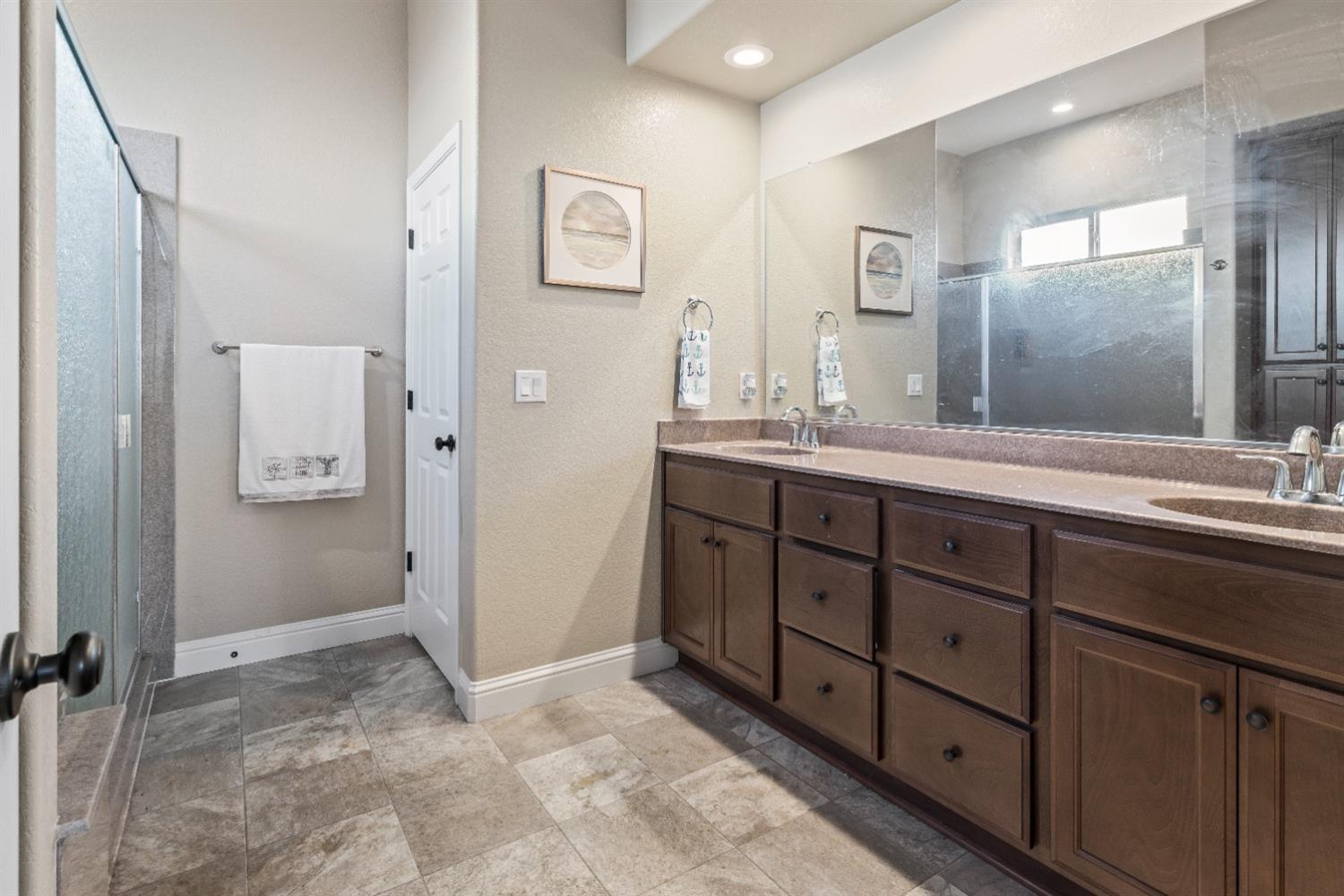 Detail Gallery Image 18 of 30 For 2643 Stephen Robert Ln, Manteca,  CA 95337 - 4 Beds | 2 Baths