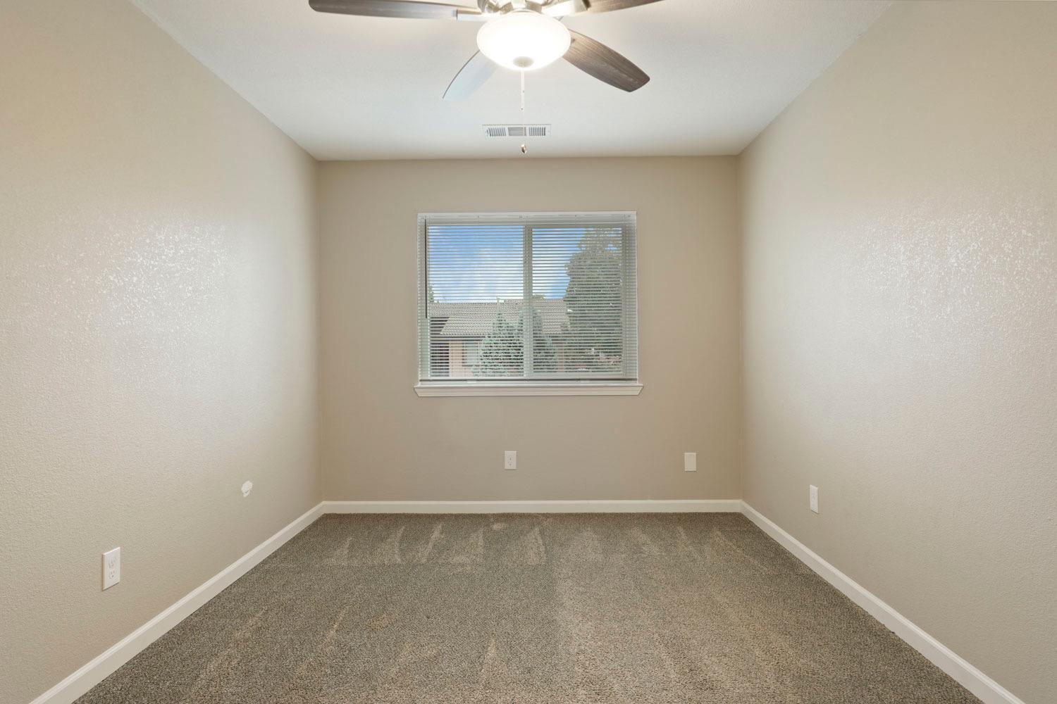 Detail Gallery Image 19 of 32 For 495 Cherry Ln #J,  Manteca,  CA 95337 - 2 Beds | 1 Baths