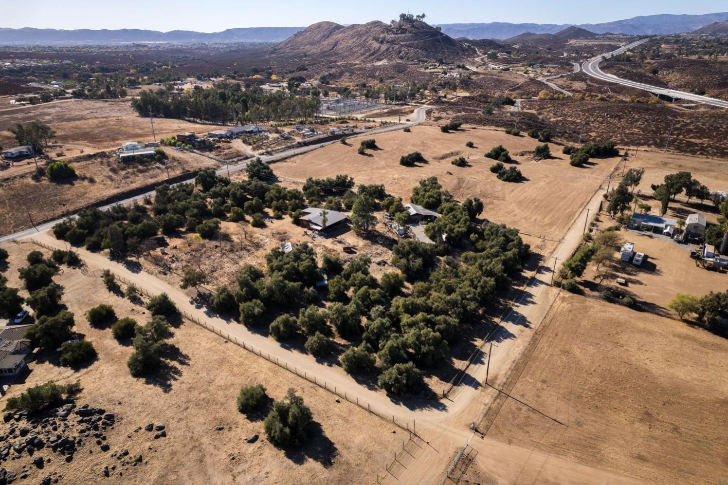 Detail Gallery Image 7 of 41 For 30100 Los Alamos Road, Murrieta,  CA 92563 - 3 Beds | 2 Baths