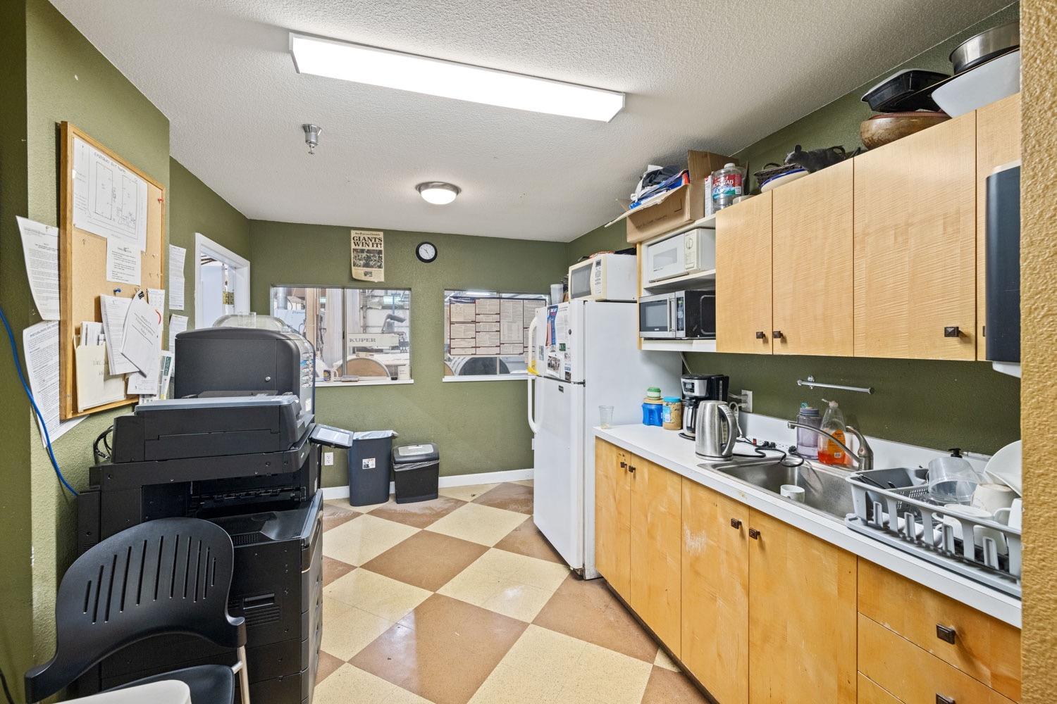 Detail Gallery Image 5 of 69 For 709 N Sacramento, Lodi,  CA 95240 - – Beds | – Baths