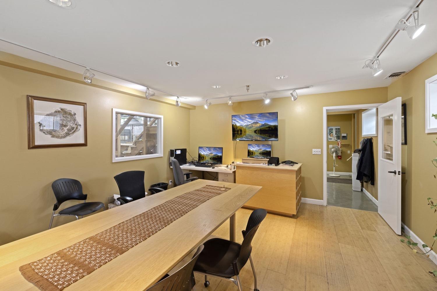 Detail Gallery Image 3 of 69 For 709 N Sacramento, Lodi,  CA 95240 - – Beds | – Baths