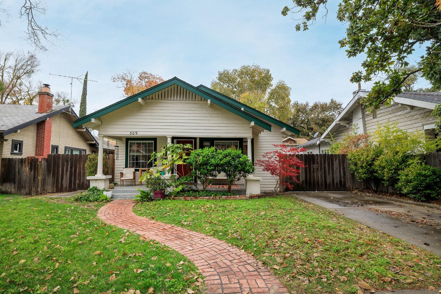 Detail Gallery Image 1 of 40 For 309 Hackberry Ave, Modesto,  CA 95354 - 4 Beds | 2 Baths