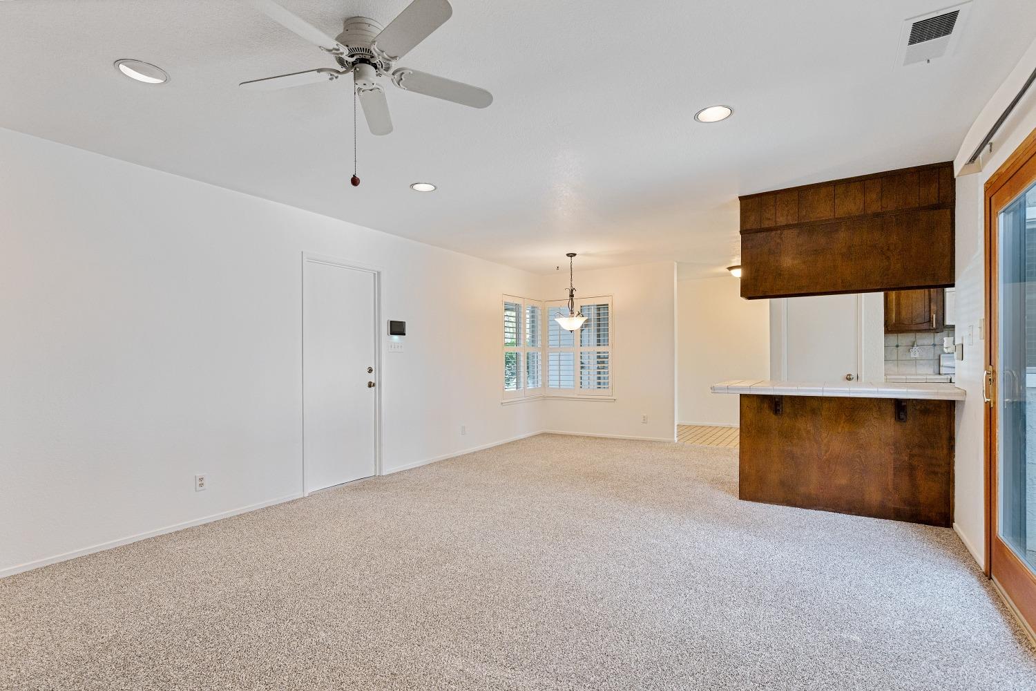 Detail Gallery Image 21 of 42 For 978 Graywood Cir, Stockton,  CA 95209 - 3 Beds | 2 Baths