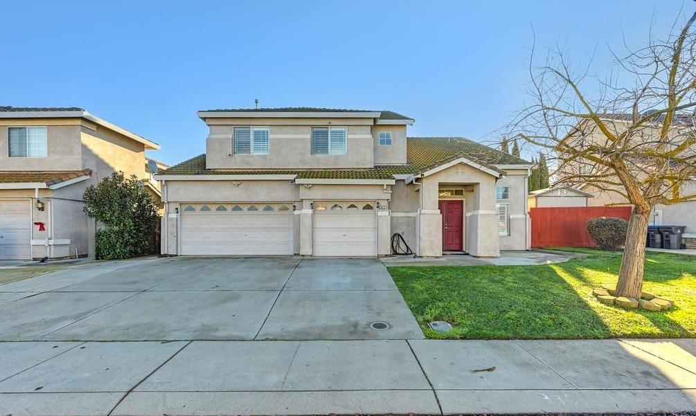 Detail Gallery Image 1 of 47 For 2312 Pisa Cir, Stockton,  CA 95206 - 6 Beds | 3/1 Baths