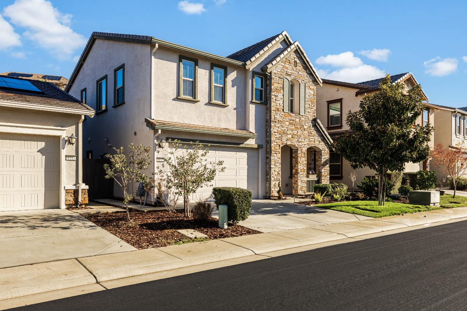 Detail Gallery Image 3 of 62 For 8115 Avanti Dr, El Dorado Hills,  CA 95762 - 4 Beds | 3 Baths