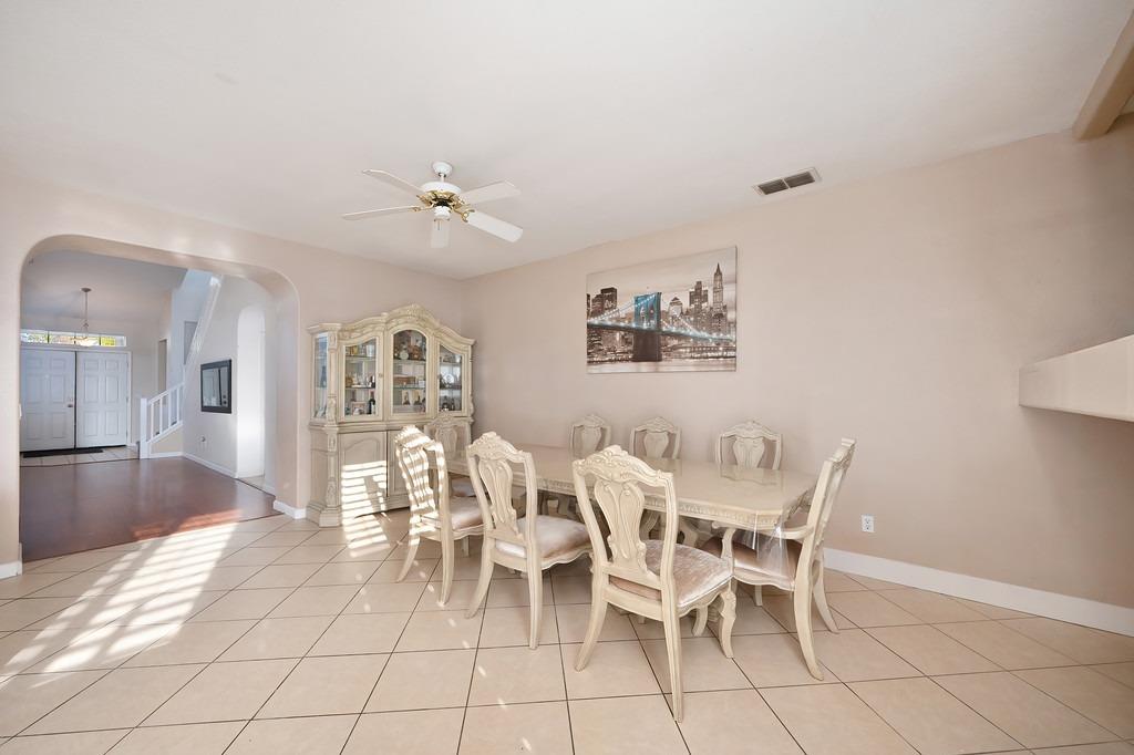 Detail Gallery Image 16 of 47 For 2312 Pisa Cir, Stockton,  CA 95206 - 6 Beds | 3/1 Baths