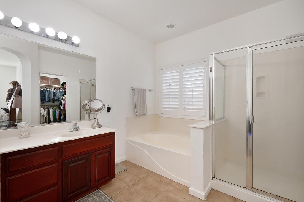 Detail Gallery Image 26 of 47 For 2312 Pisa Cir, Stockton,  CA 95206 - 6 Beds | 3/1 Baths