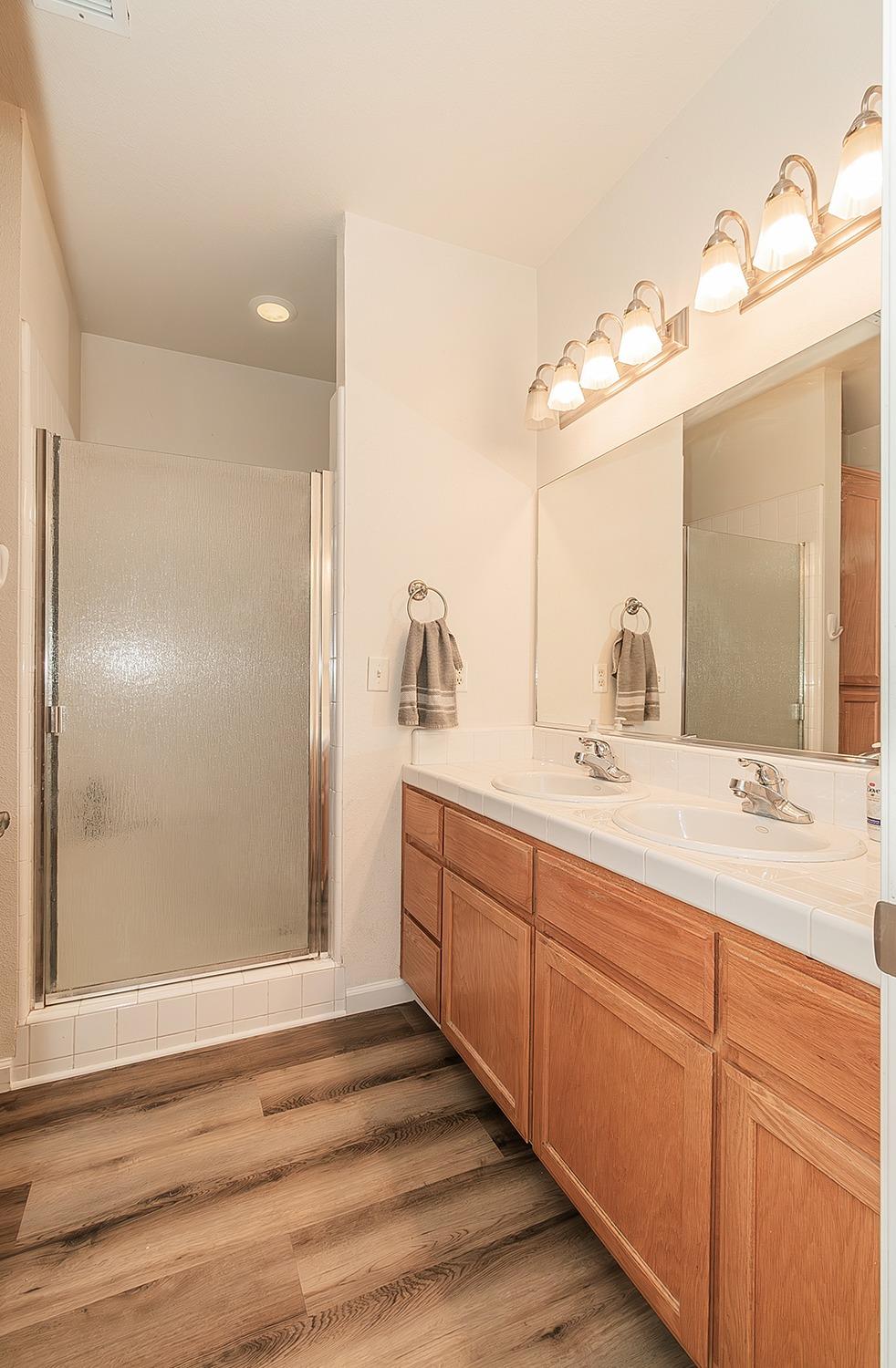 Detail Gallery Image 17 of 31 For 325 Birch Ln, Dinuba,  CA 93618 - 3 Beds | 1/1 Baths